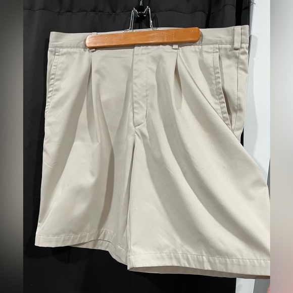 Nike golf shorts - Picture 1 of 4